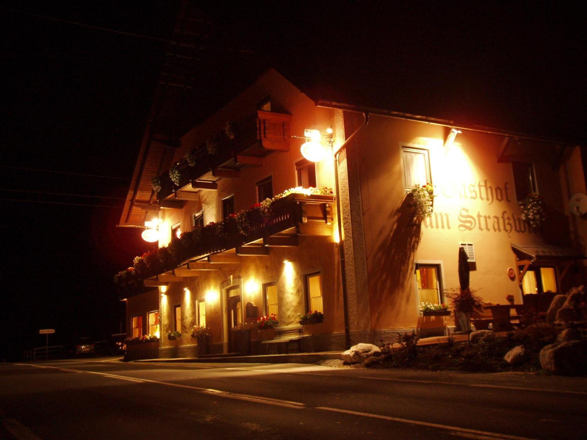 Hotel-Gasthof Strasswirt Tröpolach Екстериор снимка