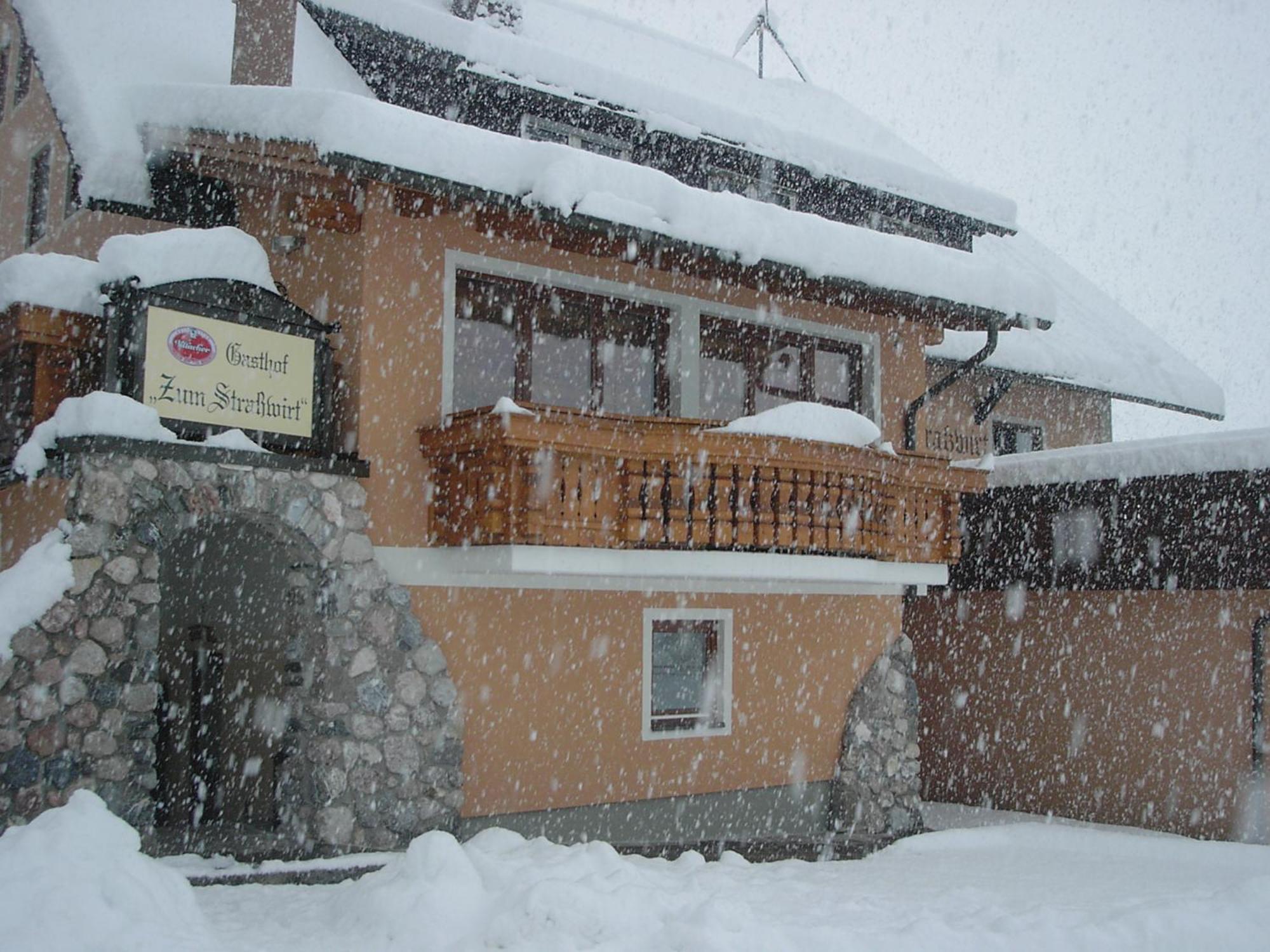Hotel-Gasthof Strasswirt Tröpolach Екстериор снимка