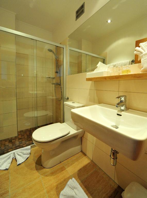 Hotel-Gasthof Strasswirt Tröpolach Стая снимка